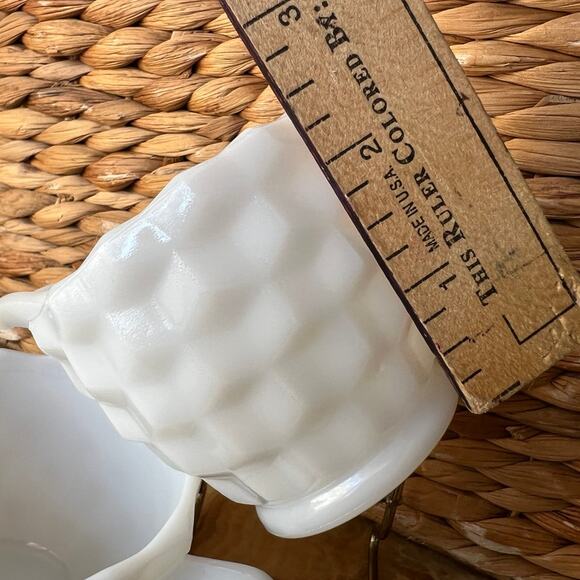 Milk Glass diamond print cream and sugar - Picture 5 of 7